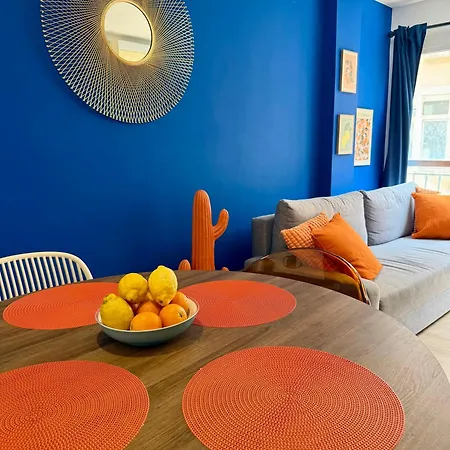 Iconic Blue 2 Bedrooms Centro Lejlighed *